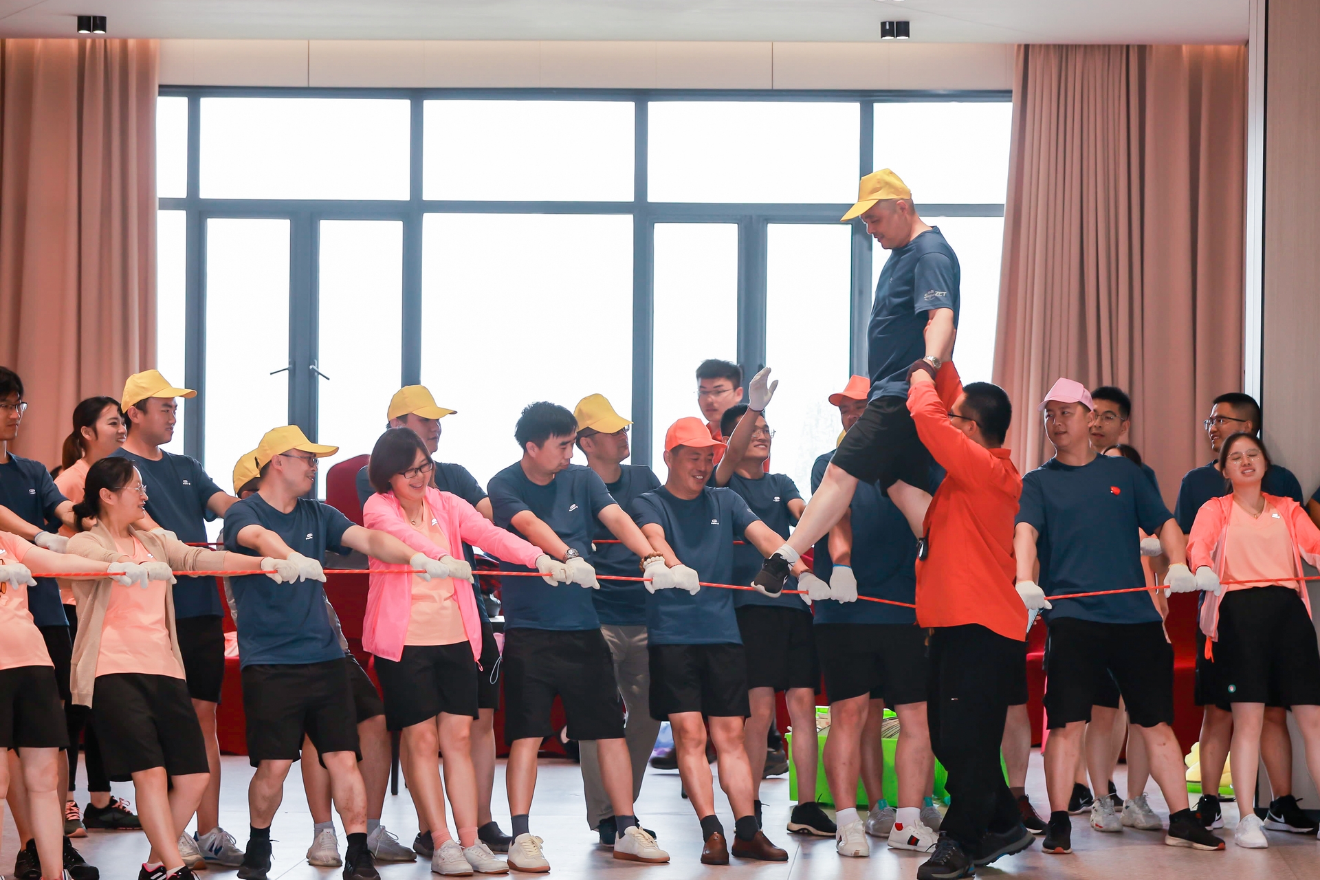 ʮ�����ഺ ʮ��ǡ�绪 ������ӯ�� 18 �������Բ����Ļ